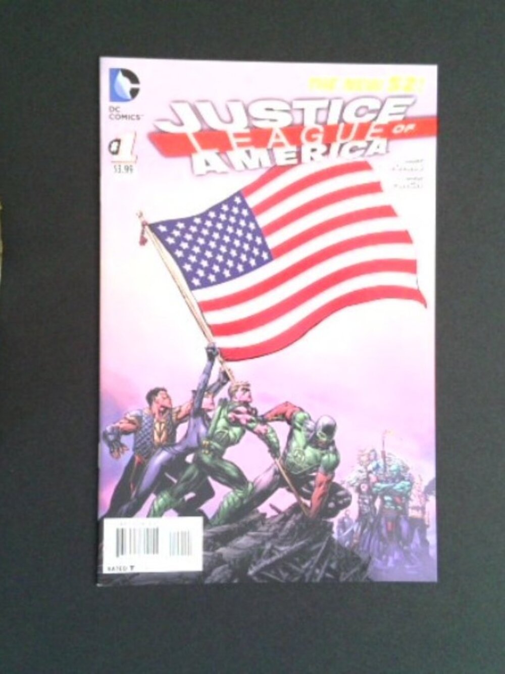 Justice League Of America #1 Comic Geoff Johns - with Bag and Board